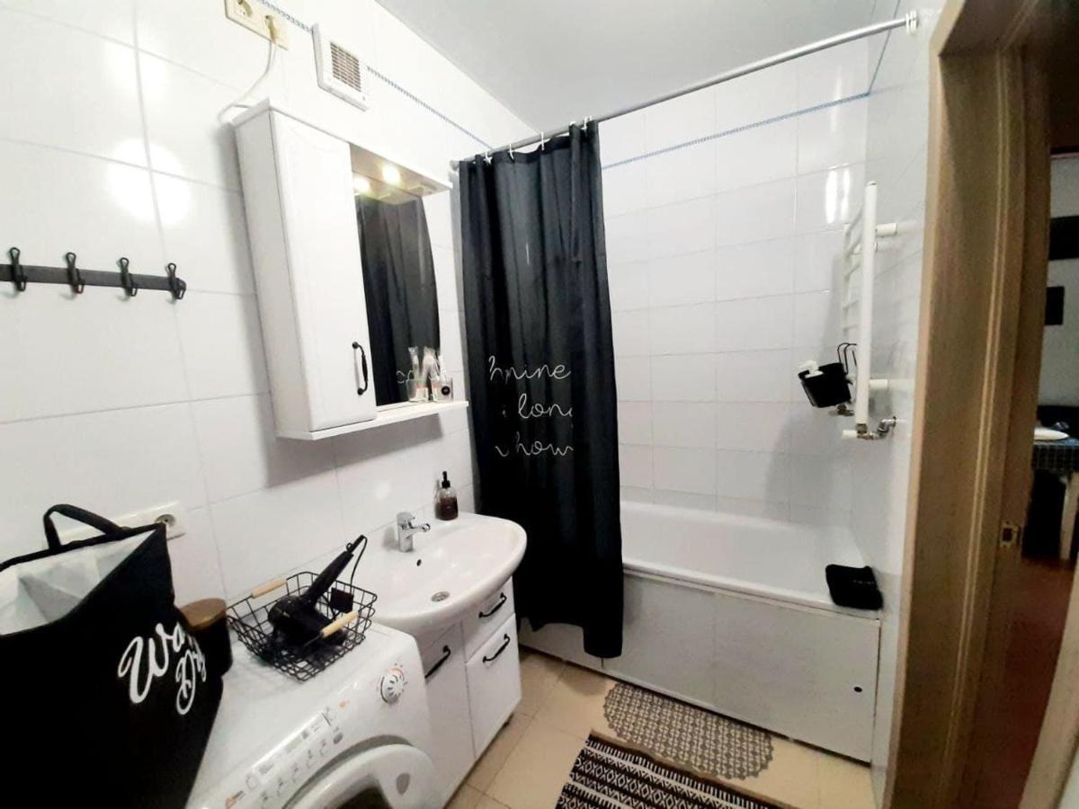Relax Point Light Apartment イルピン エクステリア 写真